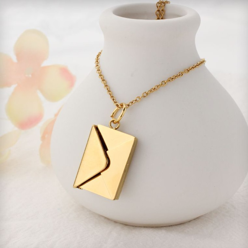 Jonnah Ketting Met Geheime Boodschap Ik Hou Van Je